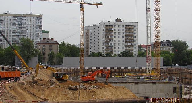 ЖК Династия - вид с Хорошевского шоссе на строительство 1-го дома Квартирный контроль