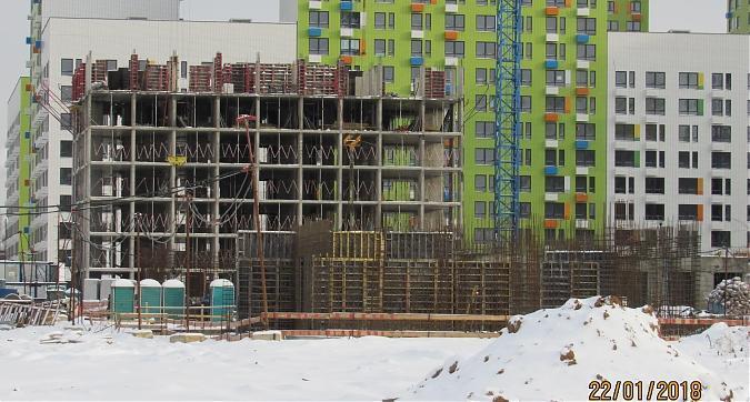 ЖК Бунинские луга, дом № 1.2.2, вид с восточной стороны, фото 1 Квартирный контроль