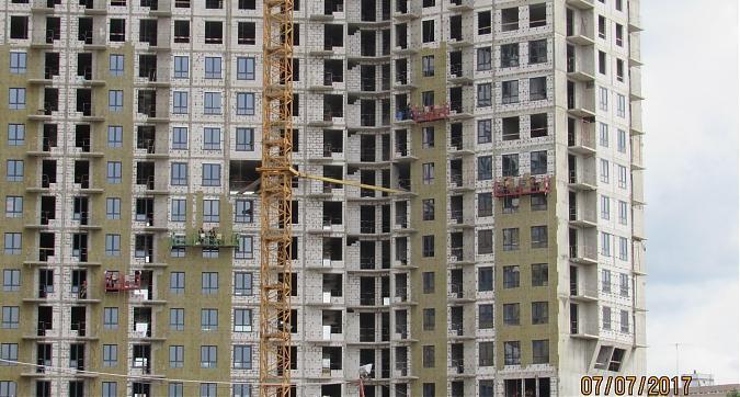 ЖК Петр 1 - вид на 3-й корпус с проезда Завода Серп и Молот Квартирный контроль
