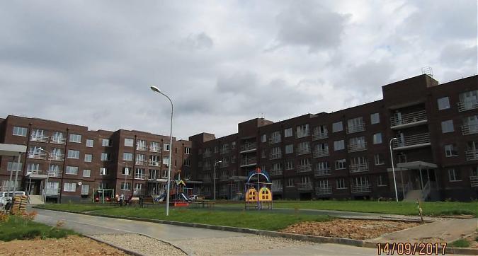 ЖК ЗаМитино - во дворе жилого дома Квартирный контроль