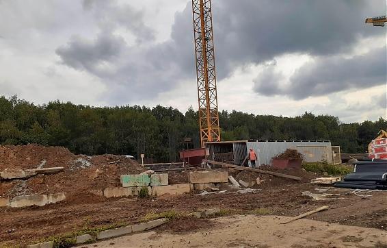 ЖК Лес (Les), строительная площадка, вид с Новоясеневского проспекта, фото - 1 Квартирный контроль