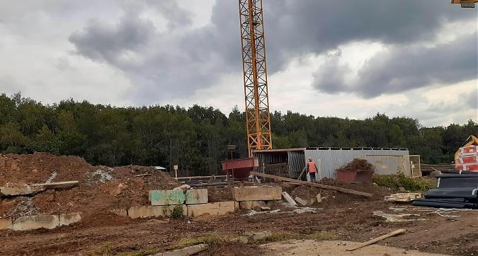 ЖК Лес (Les), строительная площадка, вид с Новоясеневского проспекта, фото - 1 Квартирный контроль