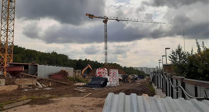 ЖК Лес (Les), строительная площадка, вид с Новоясеневского проспекта, фото - 3 Квартирный контроль