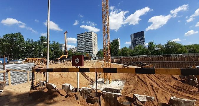 ЖК Crystal (Кристал), вид на строительную площадку со стороны ул. Генерала Глаголева, фото - 2 Квартирный контроль