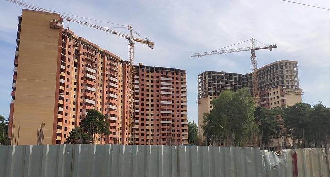 ЖК Лесной Квартал, корпуса 18 и 19, вид со 2-ой Заречной ул., фото 12 Квартирный контроль