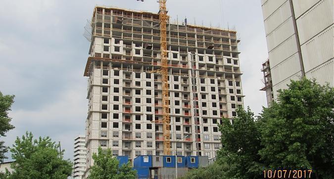 ЖК Пикассо - вид со двора на 1-й корпус Квартирный контроль