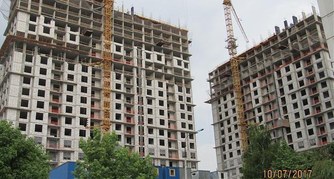 ЖК Пикассо - вид со двора на 1-й и 2-й корпуса Квартирный контроль