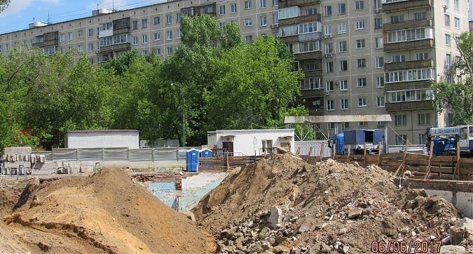 ЖК Есенин-дом. Лидер на Волгоградском - вид со стороны сквера Федора Полетаева Квартирный контроль