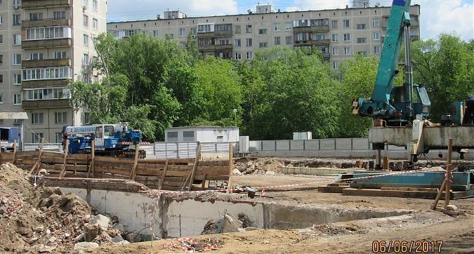 ЖК Есенин-дом. Лидер на Волгоградском - вид со стороны сквера Федора Полетаева Квартирный контроль