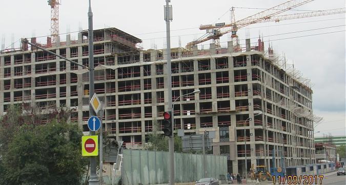 ЖК Искра Парк - монолитные работы, вид с улицы Маршала Шапошникова, фото 2 Квартирный контроль