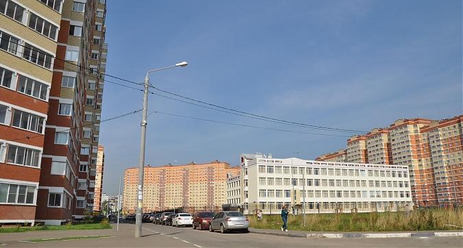 Мкрн Богородский со стороны ул. Мичурина, вид на школу Квартирный контроль