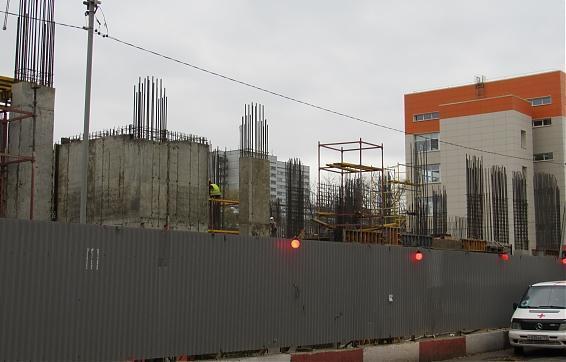 ЖК Октябрь (Клубный дом Октябрь), строительная площадка, вид с ул. Народного Ополчения, фото - 2 Квартирный контроль