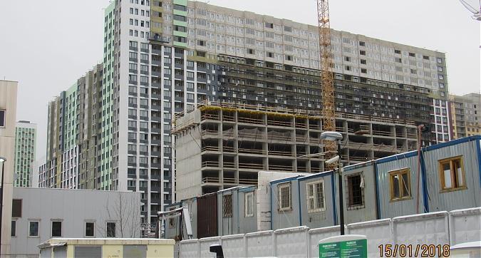 ЖК Город, фасадные работы - вид с улицы 800-летия Москвы, фото 1 Квартирный контроль