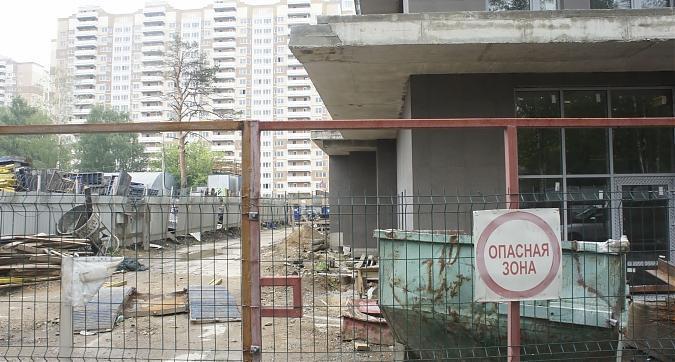 ЖК Янтарь-apartments, вид с Левобережной ул., фото 3 Квартирный контроль