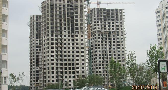 ЖК Первый Московский, 30 и 29 корпуса, монолитные работы - вид с улицы Атласова Квартирный контроль