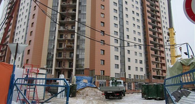 Вид с Краснобогатырской улицы на жилой комплекс Яуза Парк Квартирный контроль