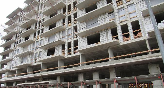 Вид с Левобережной улицы на Комплекс апартаментов Янтарь-Apartments Квартирный контроль