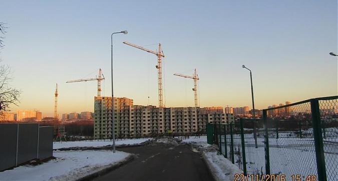 ЖК Мир Митино - вид на 8-й корпус со стороны поселка Рождествено Квартирный контроль