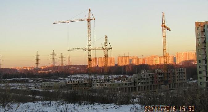 ЖК Мир Митино - 7-й корпус - вид со стороны посёлка Рождествено Квартирный контроль