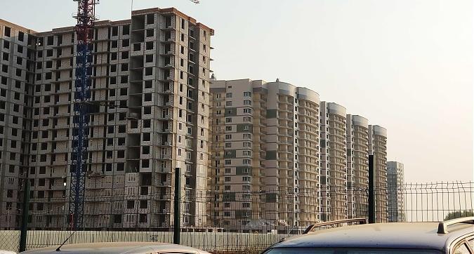 ЖК Лидер парк, корпус 4, вид с просп. Астрахова, фото 6 Квартирный контроль