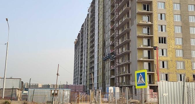 ЖК Лидер парк, корпус 5, вид с просп. Астрахова, фото 2 Квартирный контроль