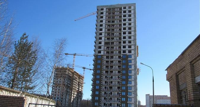 ЖК Лесопарковый, корпус 1, фасадные работы, вид со стороны метро Лесопарковая, фото - 3 Квартирный контроль