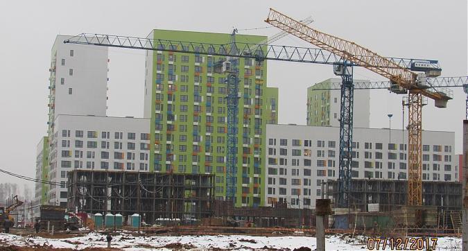 ЖК Бунинские луга, дом № 1.2.2, вид с восточной стороны, фото 2 Квартирный контроль