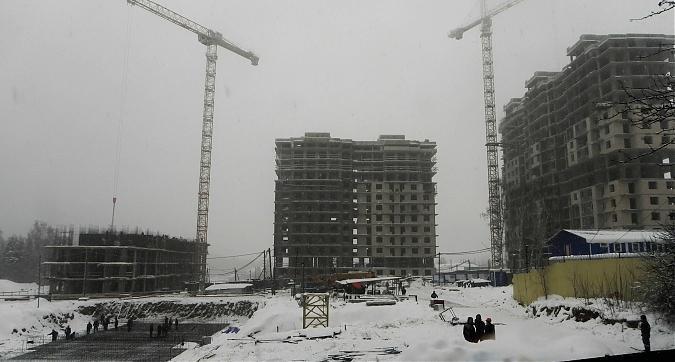 ЖК "Химки 2018" - 5 корпус, укладка кирпичей на уровне 10 этажа Квартирный контроль