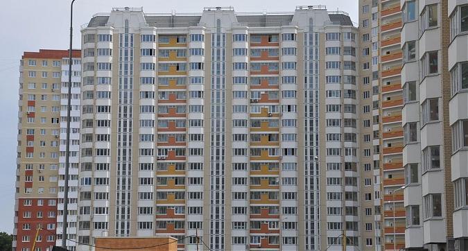 ЖК Центр 2, дом № 5, вид с проспекта Героев Квартирный контроль