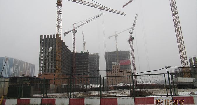 ЖК Столичные поляны, 1-й, 2-й и 3-й корпус, монолитные работы, вид с улицы Поляны, фото 1 Квартирный контроль