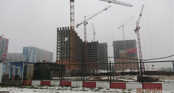 ЖК Столичные поляны, 1-й, 2-й и 3-й корпус, монолитные работы, вид с улицы Поляны, фото 3 Квартирный контроль