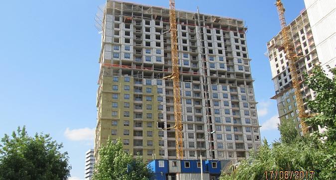 ЖК Пикассо - вид со двора на 1-й корпус Квартирный контроль
