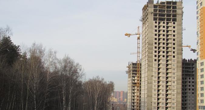 ЖК Спутник (Комплекс апартаментов Спутник), корпус 7, вид на комплекс с Мякининского шоссе, фото - 7 Квартирный контроль