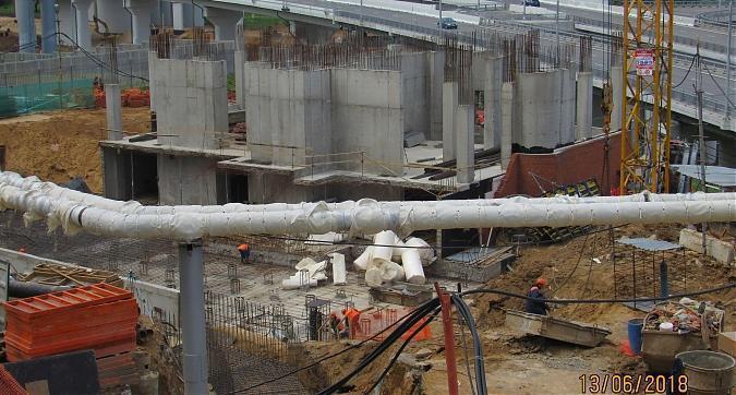 ЖК Мосфильмовский, 14-й корпус - монолитные работы, вид с Мосфильмовской улицы, фото 1 Квартирный контроль