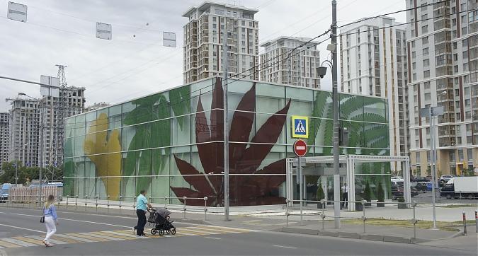 ЖК Life-Ботанический сад 2, офис продаж, вид с пр-да Серебрякова, фото 1 Квартирный контроль
