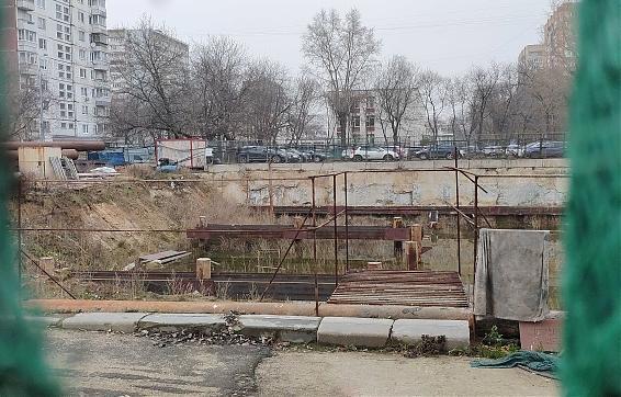 ЖК на Менжинского, вид с ул. Менжинского, фото 1 Квартирный контроль