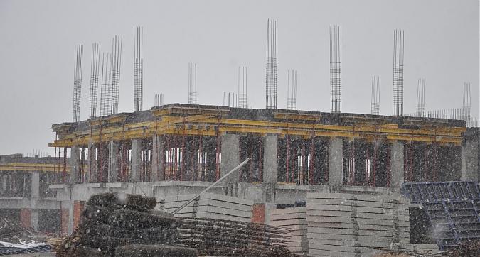 ЖК Vnukovo Tennis Country club, 4-й корпус, вид со строительной площадки Квартирный контроль