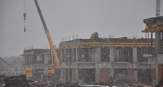 ЖК Vnukovo Tennis Country club, 6-й и 5-й корпус, вид со строительной площадки Квартирный контроль