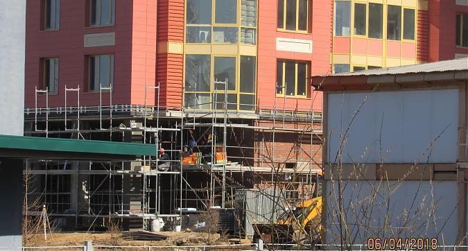 ЖК Мосфильмовский, 13-й корпус - фасадные работы, вид с Мосфильмовской улицы, фото 2 Квартирный контроль