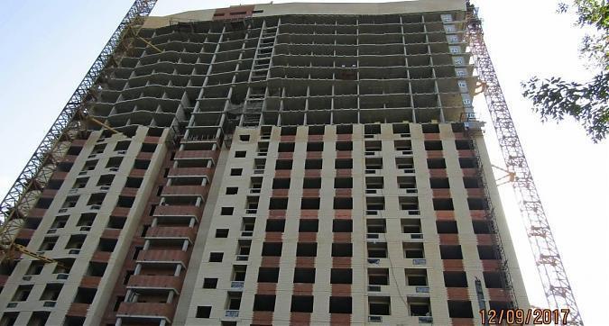 ЖК на Ленинском проспекте - в строящемся корпусе 4 проводятся работы по укладке стен Квартирный контроль