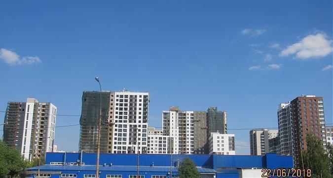 ЖК Гринада - вид с Феодосийской улицы Квартирный контроль