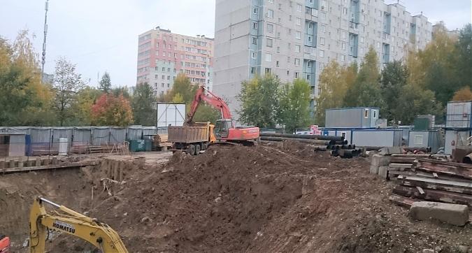 ЖК Дом на Абрамцевской, работы по обустройству котлована - вид с Абрамцевской улицы, фото 3 Квартирный контроль