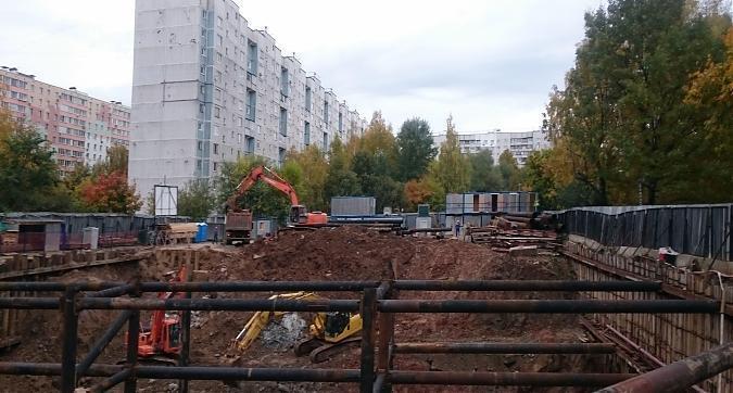 ЖК Дом на Абрамцевской, работы по обустройству котлована - вид с Абрамцевской улицы, фото 6 Квартирный контроль