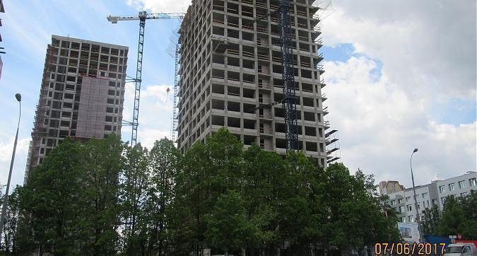 ЖК Родной город. Воронцовский парк - вид на 4-й и 1-й корпуса с улицы Наметкина Квартирный контроль