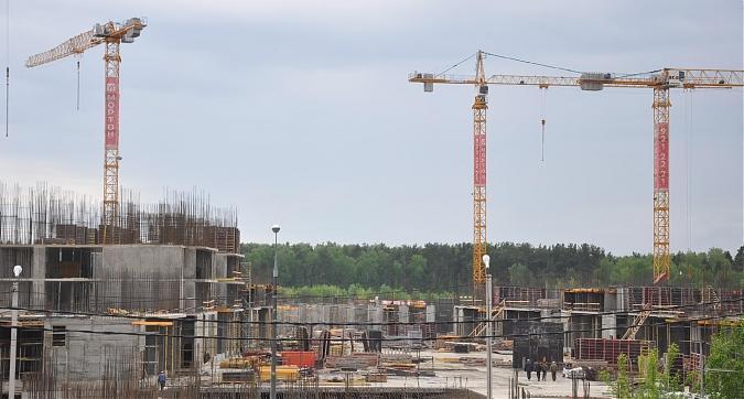 Общий вид на стройку в ЖК Парад Планет Квартирный контроль