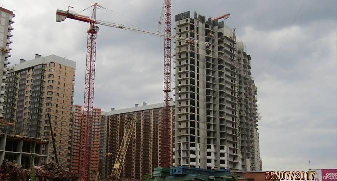 UP - квартал Сколковский - вид на строящиеся корпуса 7 и 8 со стороны улицы Чистяковой Квартирный контроль