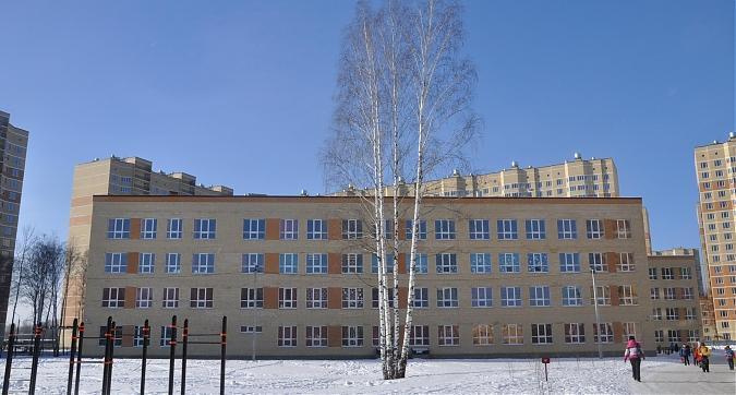 ЖК Зеленая околица, школа, вид с улицы Березовая просека Квартирный контроль
