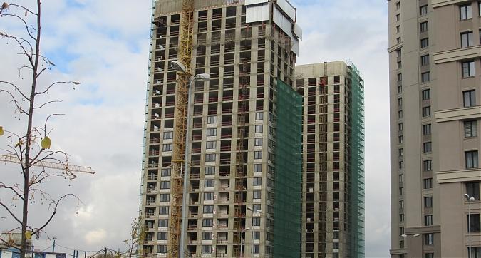 ЖК Октябрьское поле (Родной город), корпуса 30.2, 30.1, вид с ул. Берзарина, фото - 2 Квартирный контроль