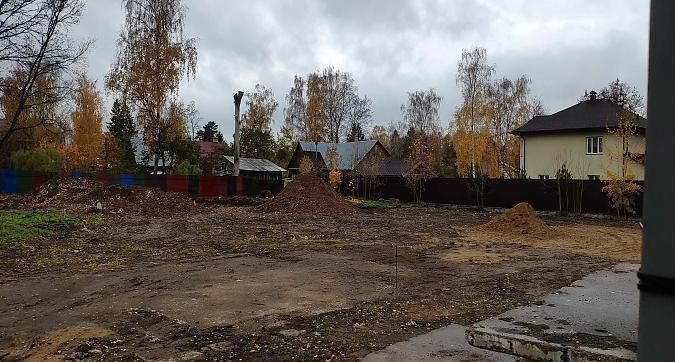 ЖК Экоград на Микояна, участок строительства многоквартирного жилого дома, вид с ул. Микояна, фото 10 Квартирный контроль