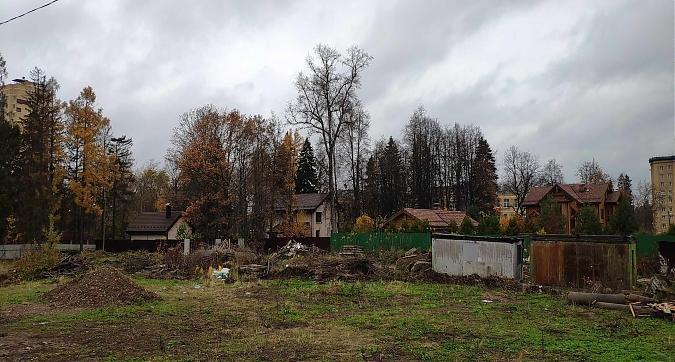 ЖК Экоград на Микояна, участок строительства многоквартирного жилого дома, вид с ул. Микояна, фото 11 Квартирный контроль